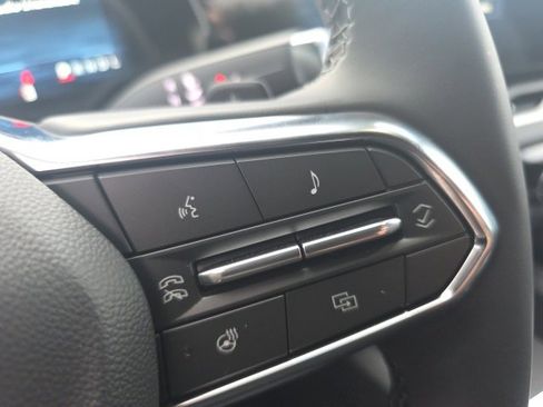 New 2026 Chevrolet Equinox LT w/ Convenience Package II image 16