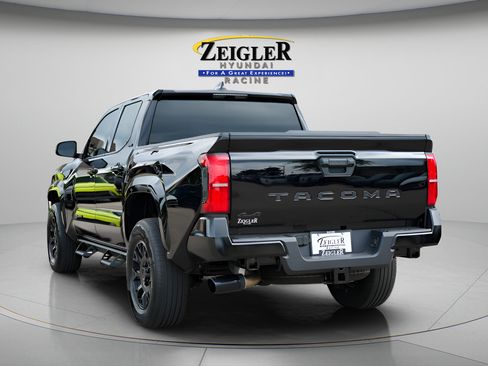 Used 2025 Toyota Tacoma SR5 w/ Blackout Plus Package (GST) AWD/4WD image 5