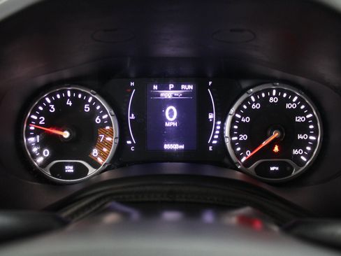 Used 2020 Jeep Renegade Latitude image 38