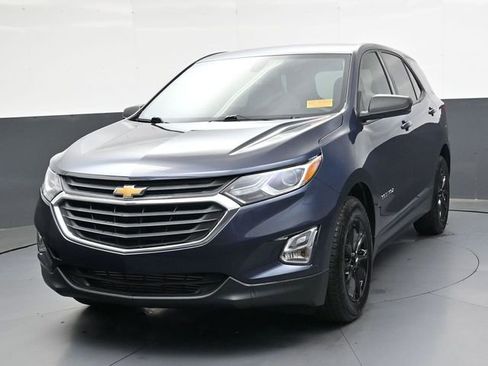 Used 2019 Chevrolet Equinox LS w/ LS Convenience Package image 9
