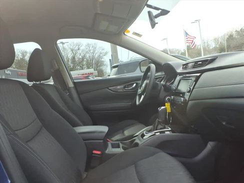 Used 2018 Nissan Rogue S image 24