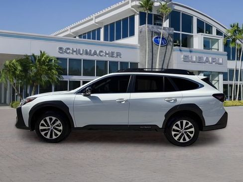 Certified 2025 Subaru Outback Premium AWD/4WD image 4