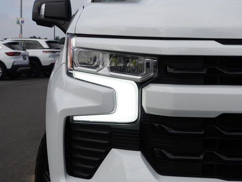 Used 2024 Chevrolet Silverado 1500 RST image 5
