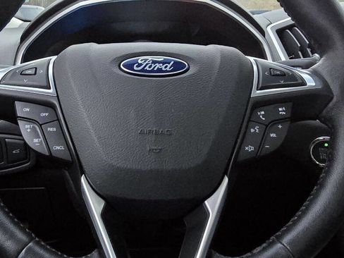 Used 2017 Ford Edge SEL w/ Equipment Group 201A image 21