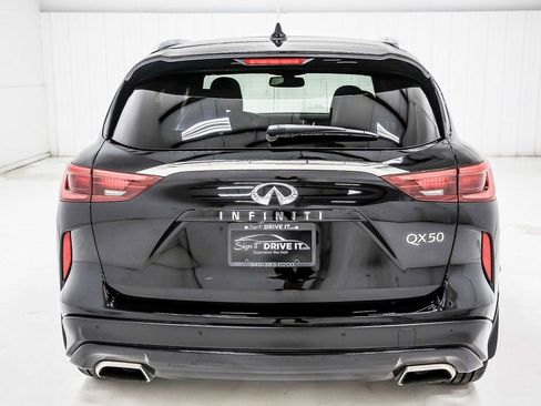Used 2021 INFINITI QX50 Luxe w/ Appearance Package image 6