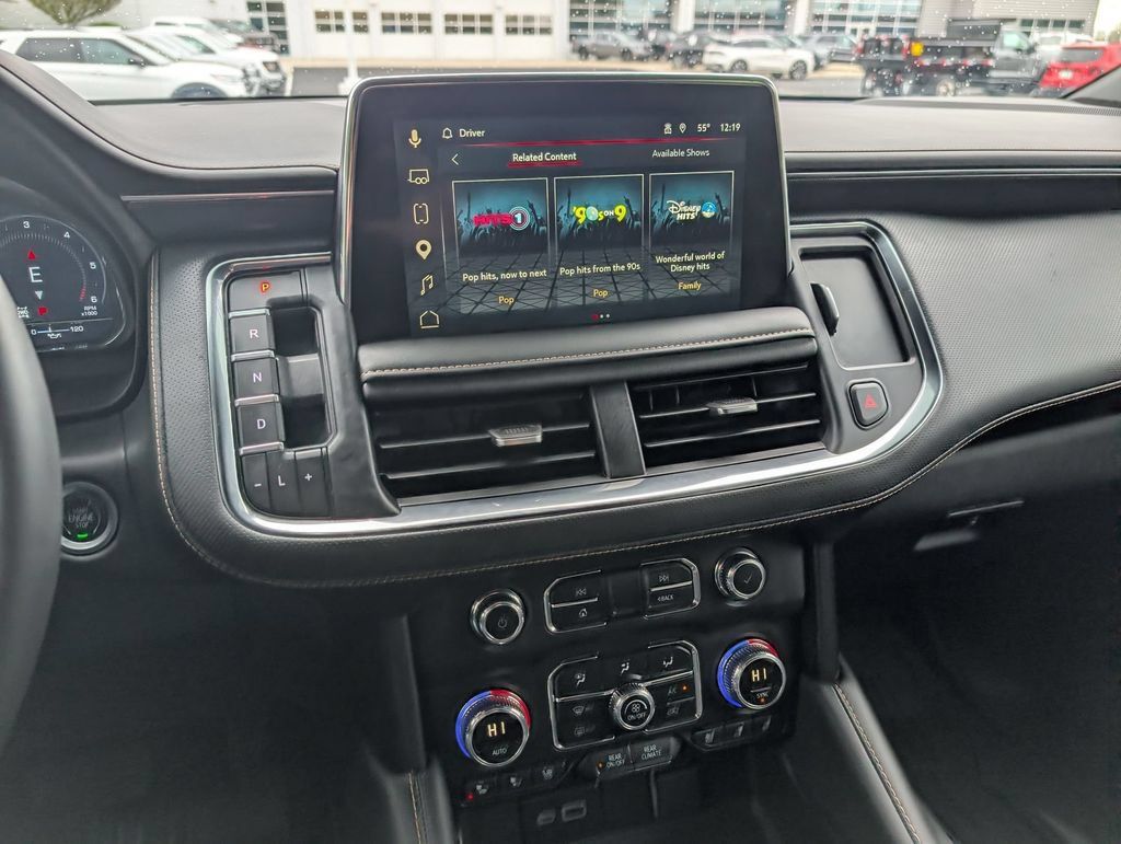 Used 2024 GMC Yukon AT4 AWD/4WD image 16