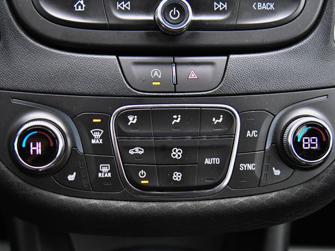 Used 2023 Chevrolet Malibu LT image 21