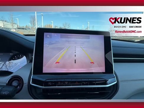 Used 2025 Jeep Compass Limited image 24