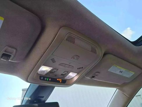 Used 2017 Cadillac XT5 Platinum image 22