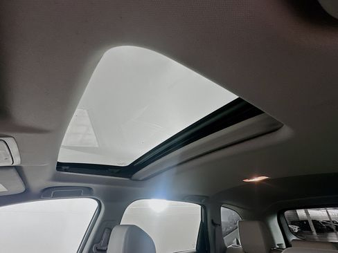 Used 2021 Honda CR-V EX-L image 25