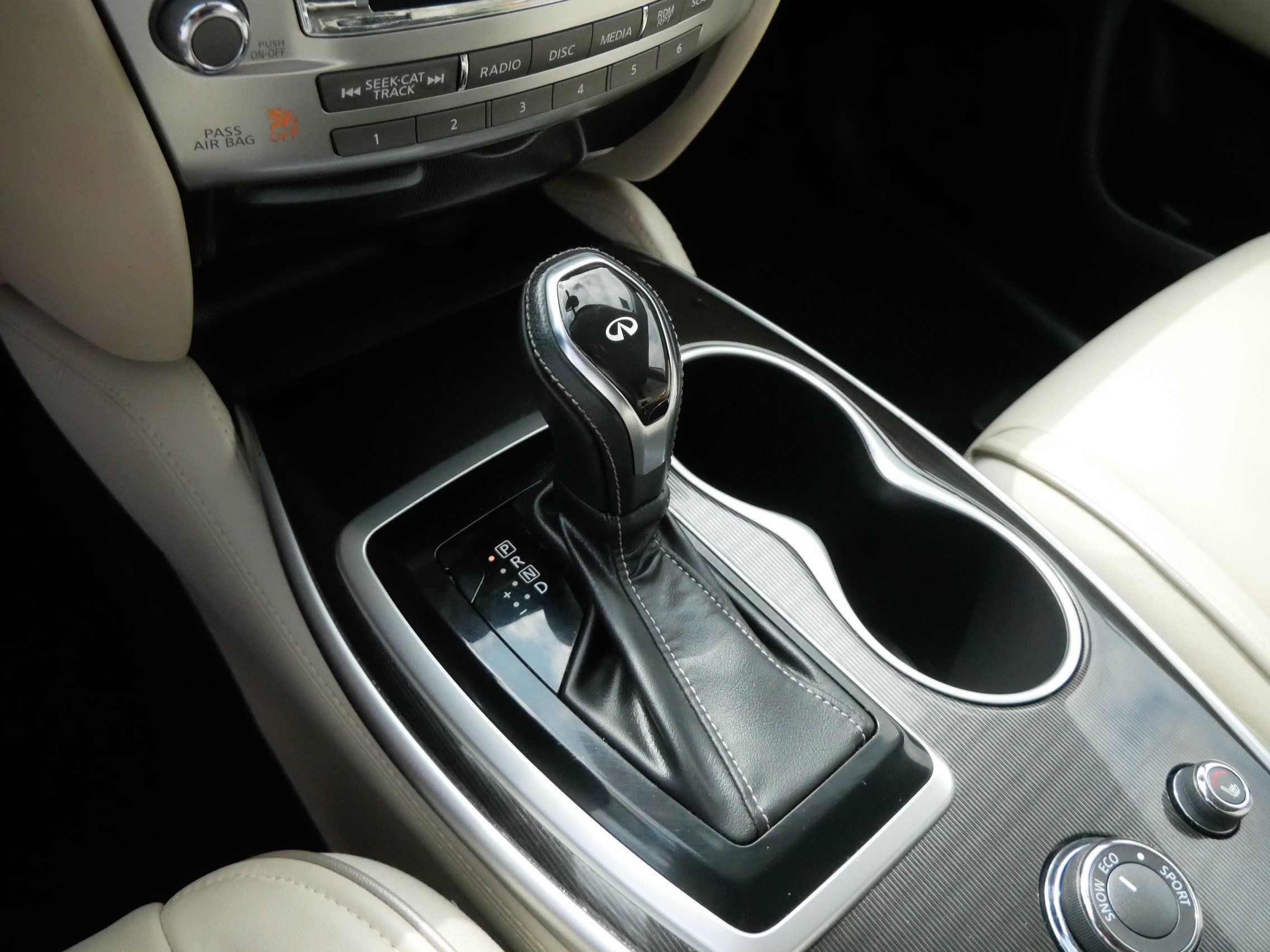 Used 2017 INFINITI QX60 Luxe AWD/4WD image 24