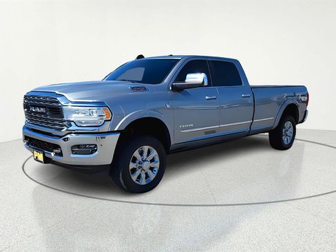 Used 2022 RAM 3500 Limited image 3