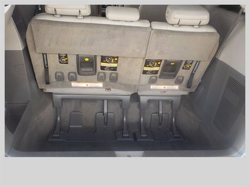 Used 2018 Toyota Sienna XLE Premium AWD/4WD image 37