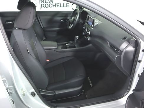 Certified 2022 Nissan Sentra S image 27