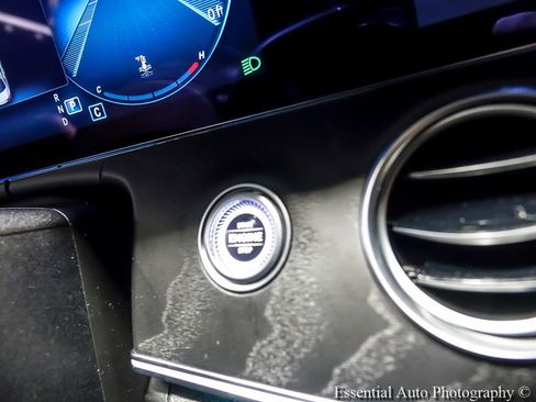 Used 2022 Mercedes-Benz E 350 4MATIC Sedan image 18
