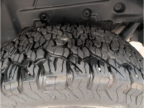 Used 2024 Jeep Wrangler Unlimited Rubicon AWD/4WD image 21