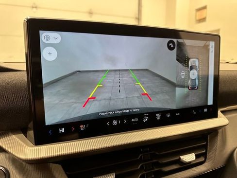 Used 2025 Ford Explorer ST-Line image 26