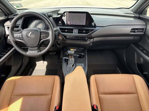 Used 2023 Lexus UX 250h FWD w/ Accessory Package (Z2) image 17