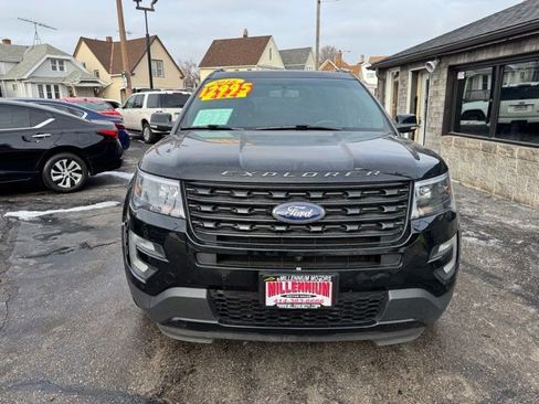 Used 2016 Ford Explorer Sport w/ Equipment Group 401A AWD/4WD image 2