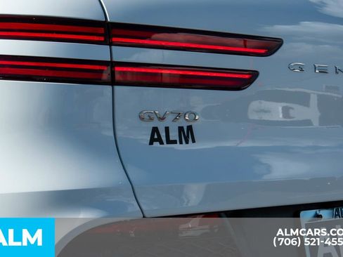 Used 2025 Genesis GV70 2.5T image 7