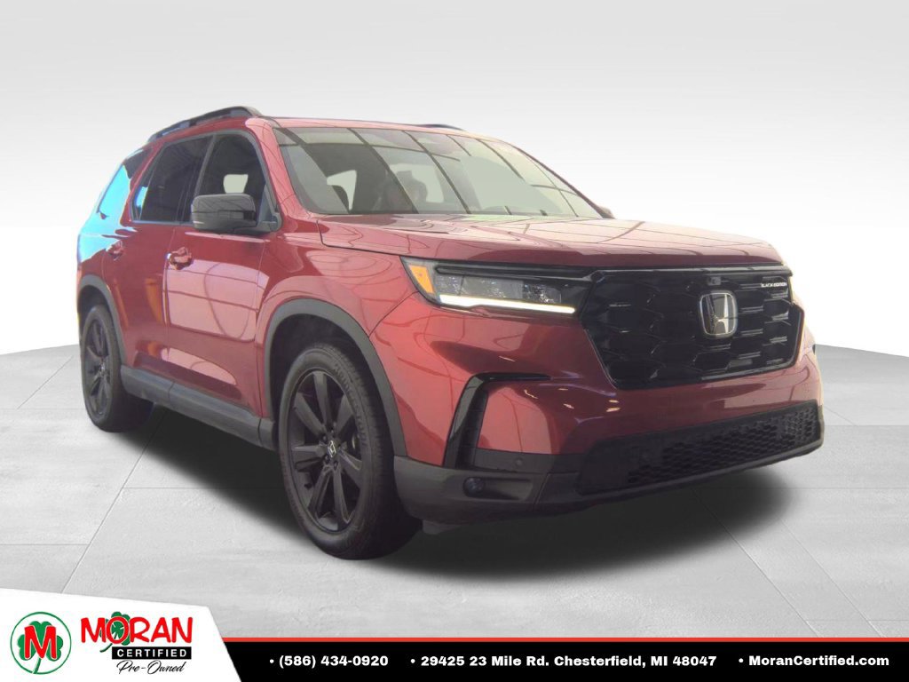 Used 2025 Honda Pilot Black Edition image 2