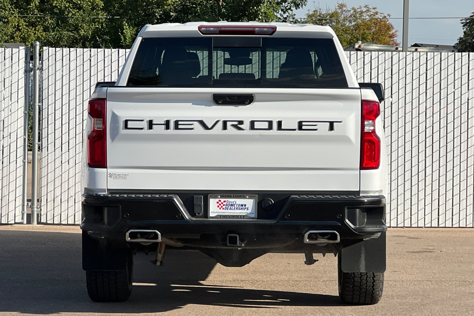 Used 2023 Chevrolet Silverado 1500 LT Trail Boss AWD/4WD image 5
