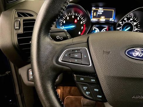 Used 2019 Ford Escape SE AWD/4WD image 17
