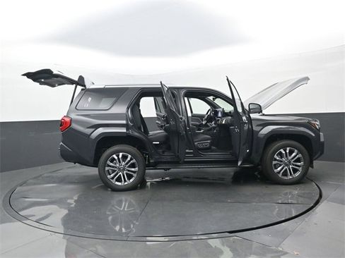 New 2025 Toyota 4Runner Limited image 33