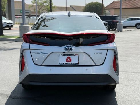Certified 2020 Toyota Prius Prime Limited image 11