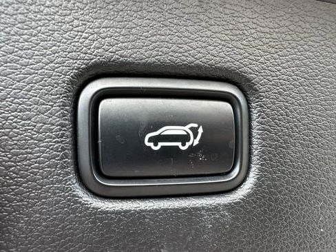 Used 2022 Kia Telluride SX w/ SX Prestige Package image 23