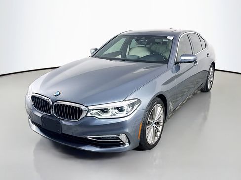 Used 2018 BMW 540i image 4