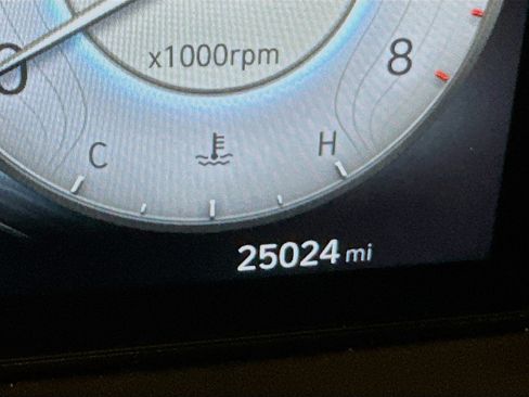 Used 2023 Hyundai Tucson Limited w/ Winter Package image 19