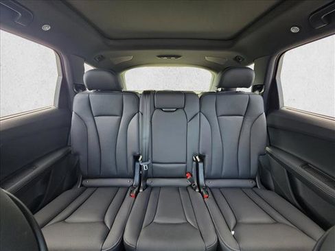New 2026 Audi Q7 3.0T Premium Plus image 15