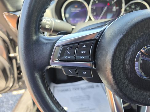 Used 2023 MAZDA MX-5 Miata Grand Touring RWD image 31