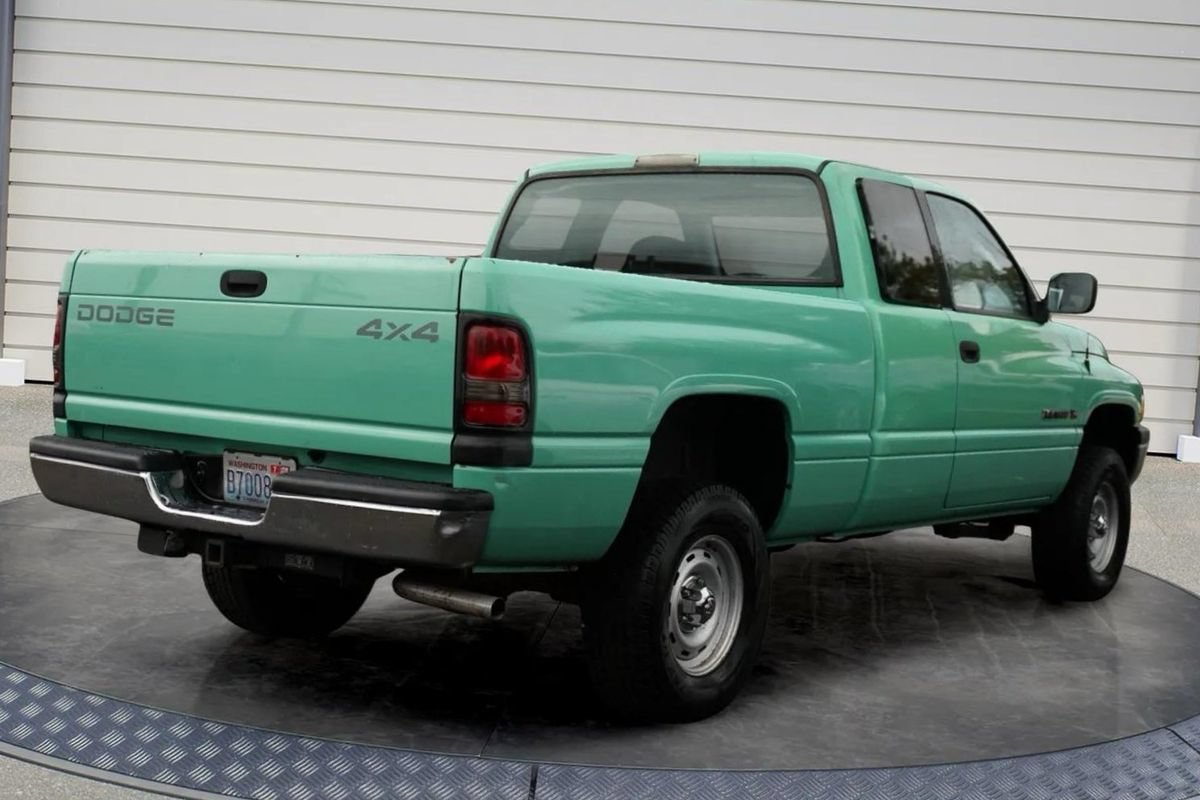 Used 1997 Dodge Ram 1500 Truck 4x4 Club Cab image 7