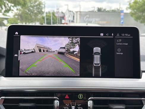 Certified 2025 BMW X4 xDrive30i AWD/4WD image 6