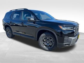 New 2026 Honda Pilot TrailSport video 1