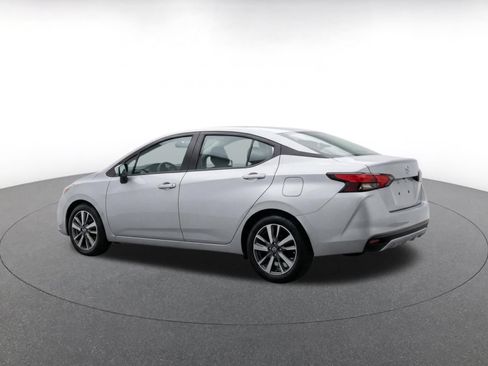 Used 2025 Nissan Versa SV FWD image 8