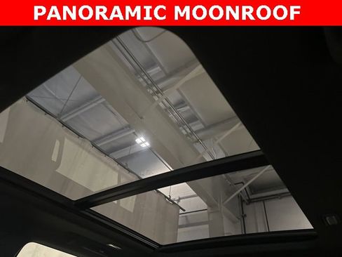 Used 2024 Chevrolet Tahoe Z71 w/ Luxury Package image 32