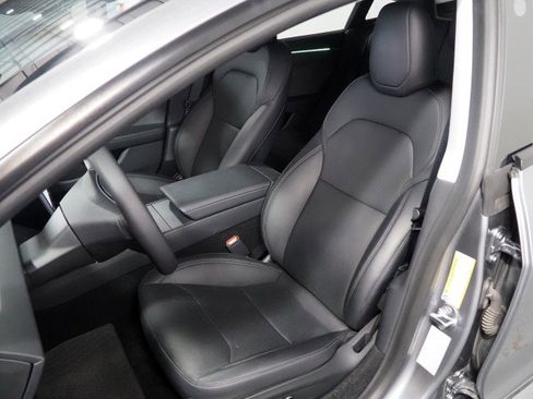 Used 2025 Tesla Model 3 Long Range image 15