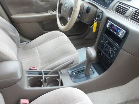 Used 1998 Toyota Camry LE image 63