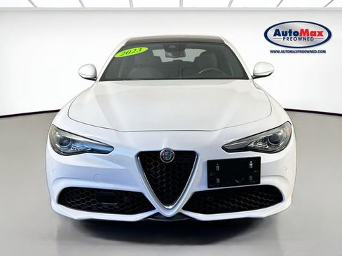 Used 2023 Alfa Romeo Giulia Ti image 7
