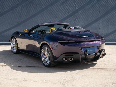 Used 2024 Ferrari Roma Spider image 2