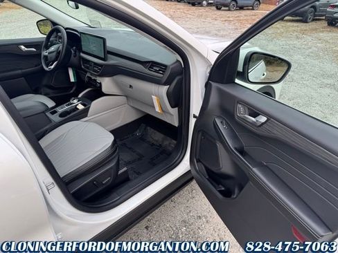 New 2026 Ford Escape Platinum w/ Premium Technology Package image 18