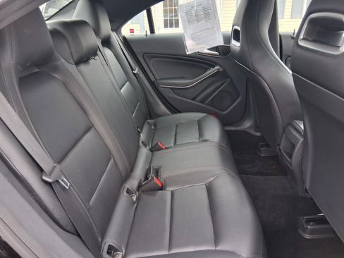 Used 2014 Mercedes-Benz CLA 250 4MATIC image 19