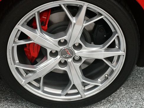 Used 2023 Chevrolet Corvette Stingray Premium Conv w/ Z51 Performance Package RWD image 27