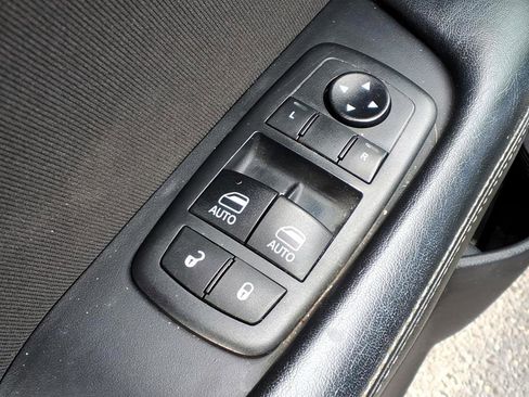 Used 2021 Dodge Challenger SXT image 14