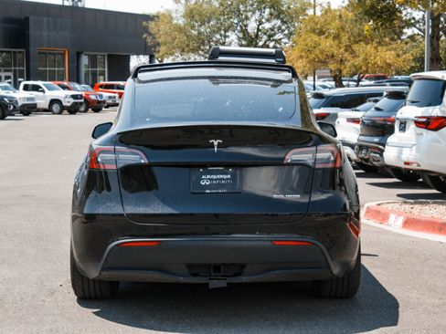 Used 2022 Tesla Model Y Performance AWD/4WD image 6