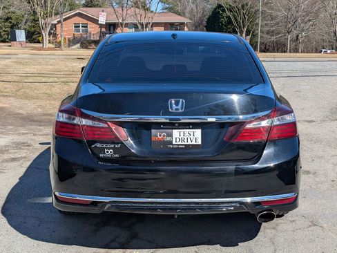 Used 2016 Honda Accord EX-L image 6