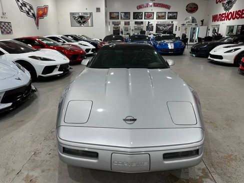 Used 1996 Chevrolet Corvette Coupe RWD image 17